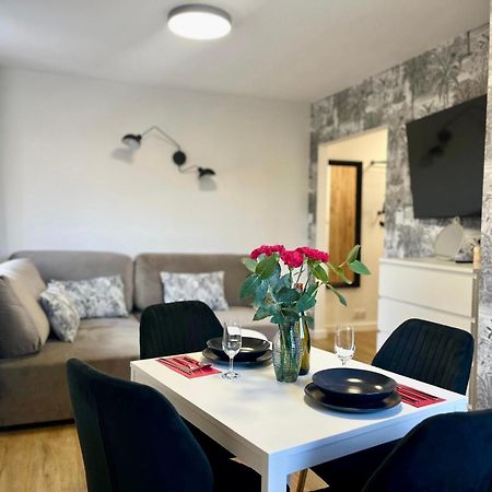 Apartamenty Izerskie Gorska 8 - Blisko Park I Dom Zdrojowy Oraz Wyjscie Na Sky Walk ชเวียราโดว์-สโดรยจ์ ภายนอก รูปภาพ