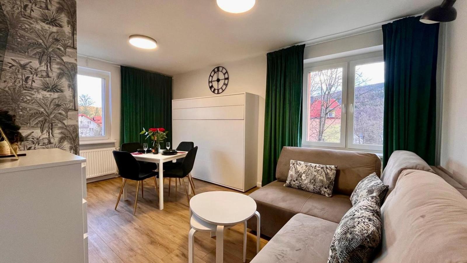 Apartamenty Izerskie Gorska 8 - Blisko Park I Dom Zdrojowy Oraz Wyjscie Na Sky Walk ชเวียราโดว์-สโดรยจ์ ภายนอก รูปภาพ